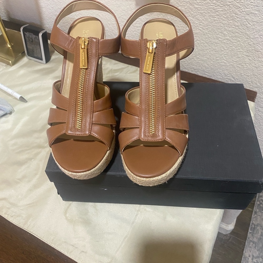 Michael Kors Tan Wedge Sandals with Gold Zipper